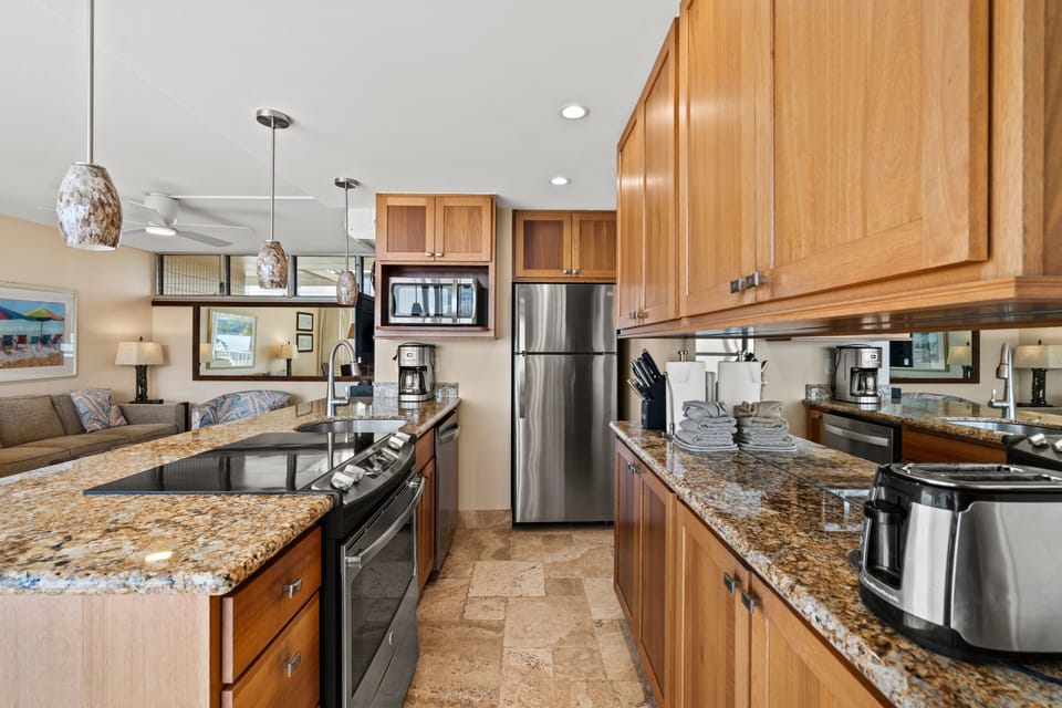 Condo, 2 Bedrooms | Private kitchen | Coffee/tea maker, fridge, oven, toaster