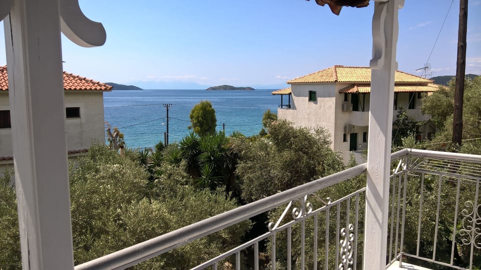 AMARANTHOS SKIATHOS VIEW Bed and Breakfast in Skiathos