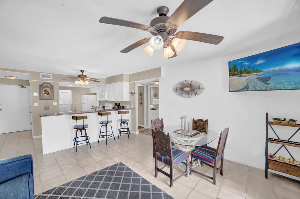 Condo, Multiple Beds (Sugar Beach 230) | Dining