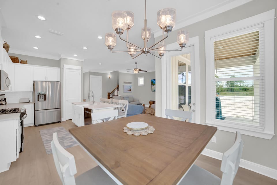 House, Multiple Beds (Summer Salt 24181) | Dining
