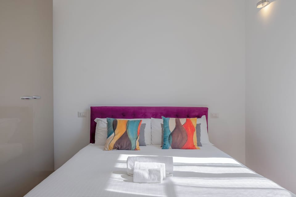 Classic Room, River View | Iron/ironing board, WiFi (free)