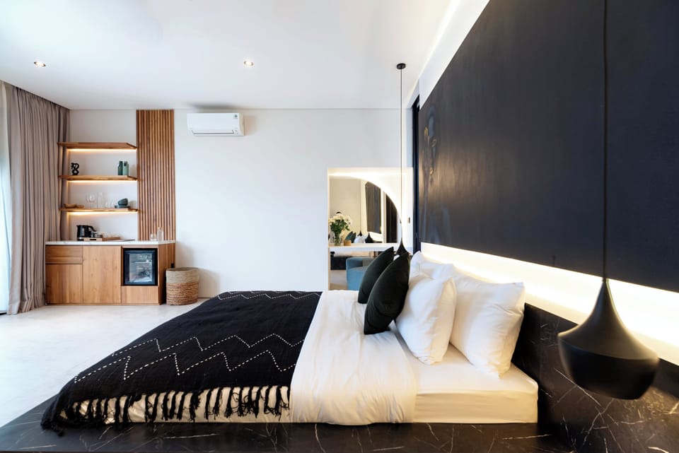 Superior Double Room | In-room safe, blackout drapes, iron/ironing board, free WiFi