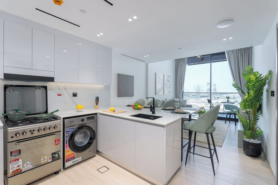 Luxury Apartment, City View | Private kitchen | Full-size fridge, microwave, oven, stovetop