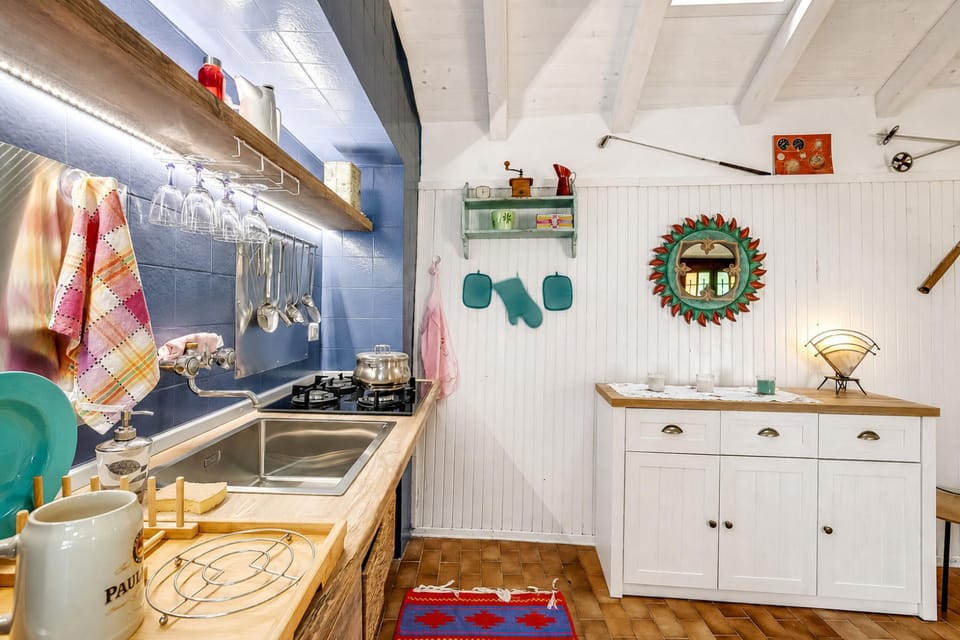 Family Studio, Microwave, Mountainside (Il Nido del Ciabattino in old town) | Private kitchen