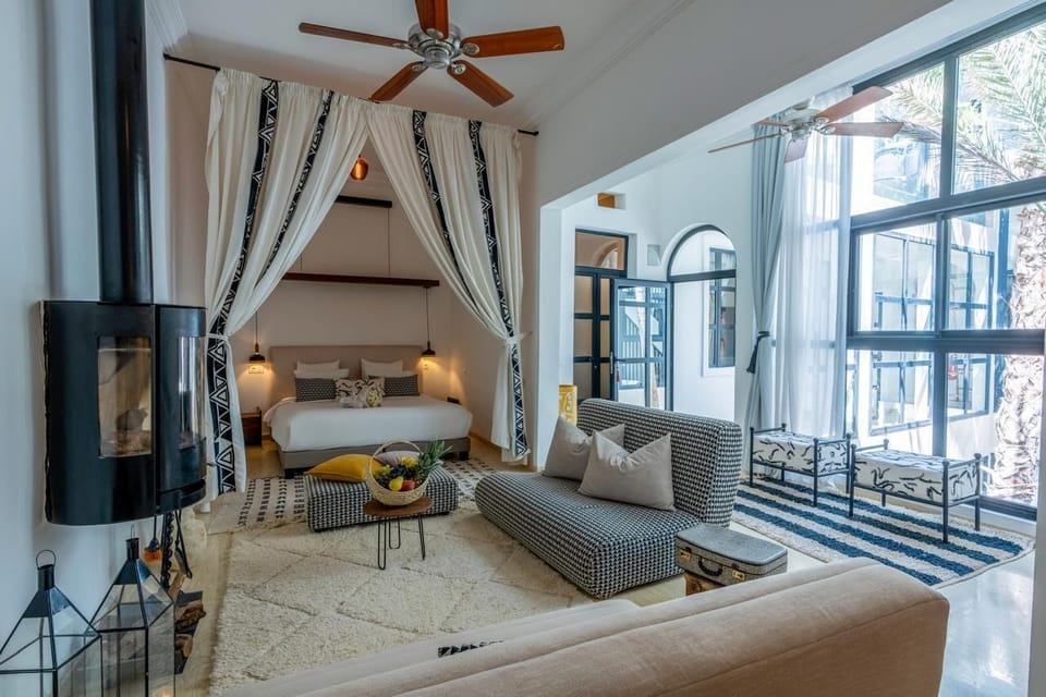 Superior King Room | Free WiFi