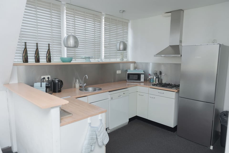 Comfort Apartment, 2 Bedrooms | Private kitchen | Coffee/tea maker