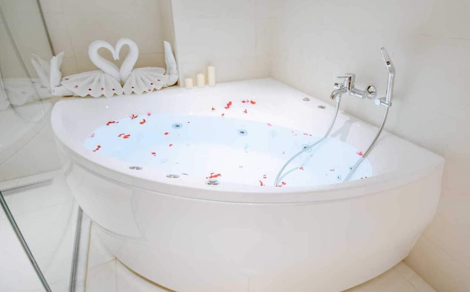 Luxury Suite, City View | In-room safe, desk, iron/ironing board, WiFi (free)