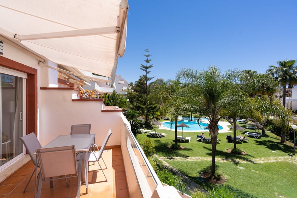 Apartment | Pool | Outdoor pool