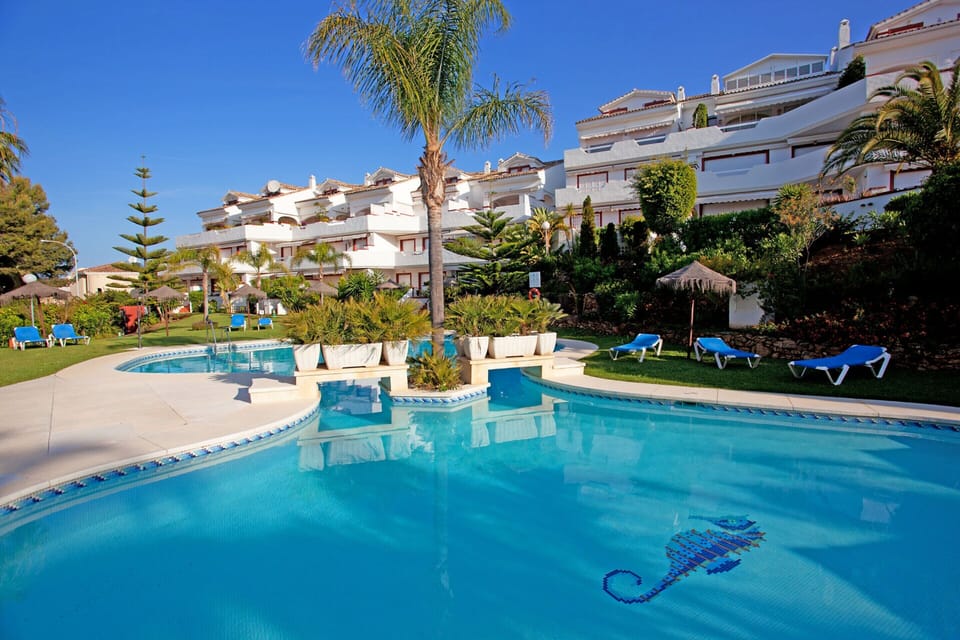 Apartment | Pool | Outdoor pool