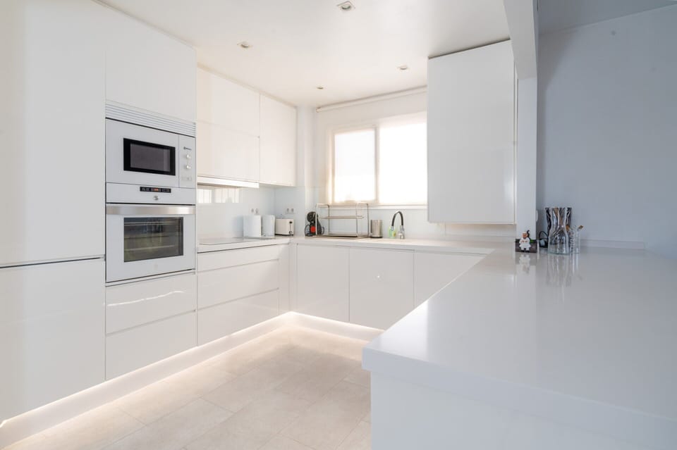 Apartment | Private kitchen | Fridge, microwave, oven, dishwasher