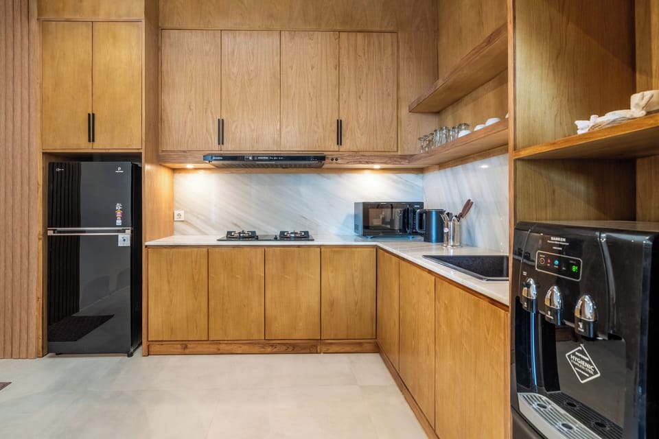 Standard Villa, 4 Bedrooms | Private kitchen