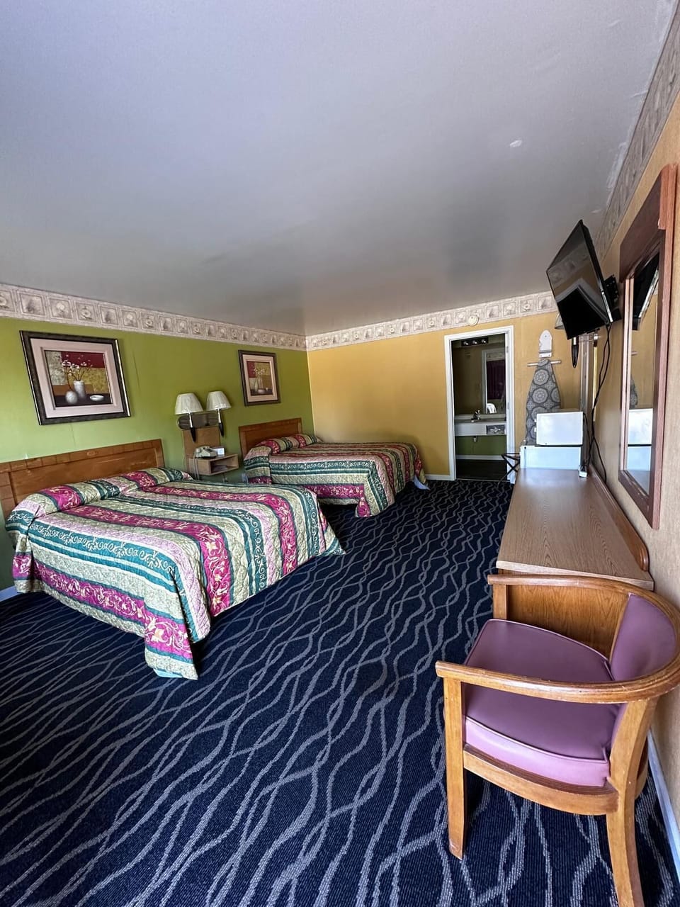 Double Room, Balcony, Garden View | Iron/ironing board, free WiFi, bed sheets