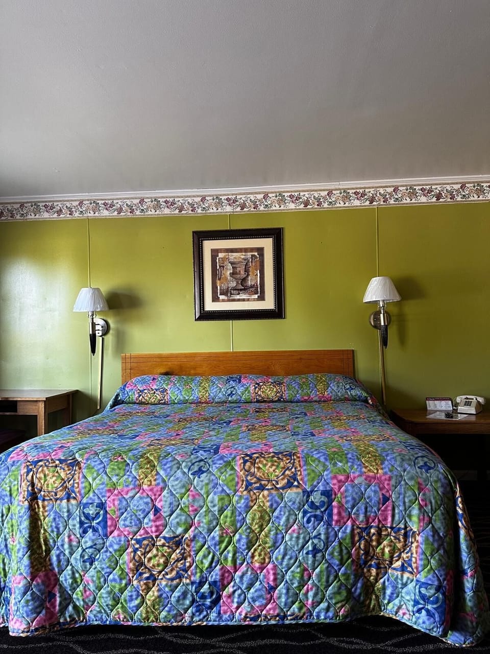 Double Room, 1 King Bed, Balcony, Garden View | Iron/ironing board, free WiFi, bed sheets