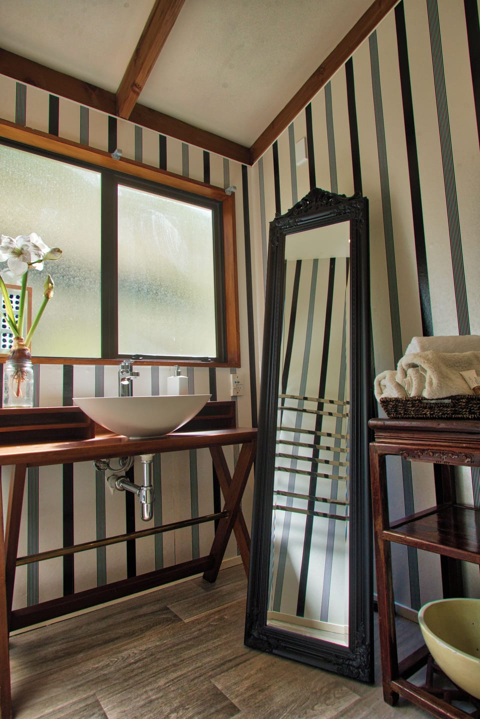 Comfort Room, Lake View | Bathroom | Shower, free toiletries, hair dryer, bathrobes