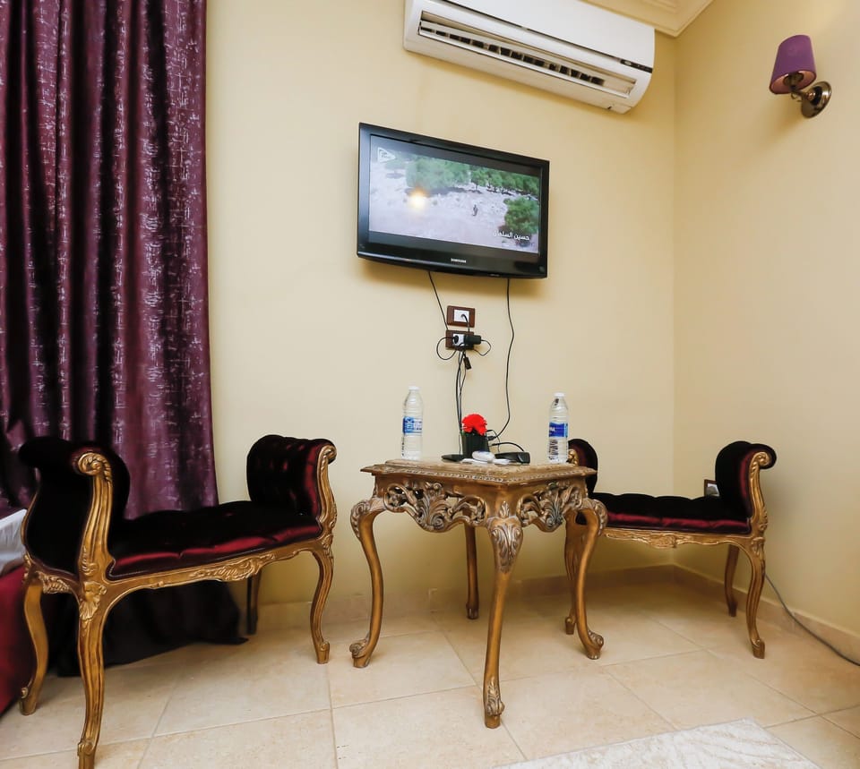 Panoramic Triple Room | Individually decorated, individually furnished, desk, laptop workspace