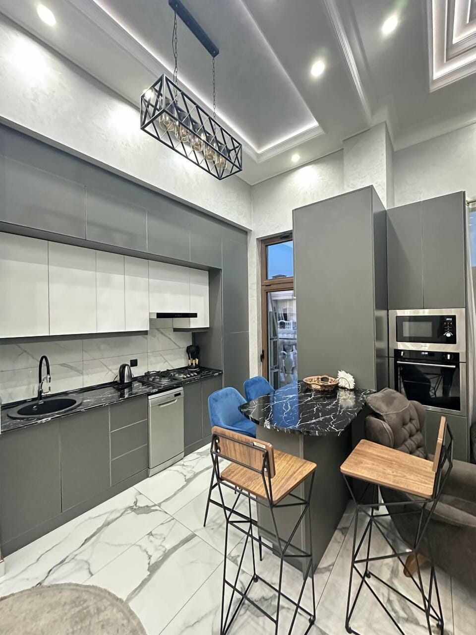 Family Condo, Balcony, City View | Living area