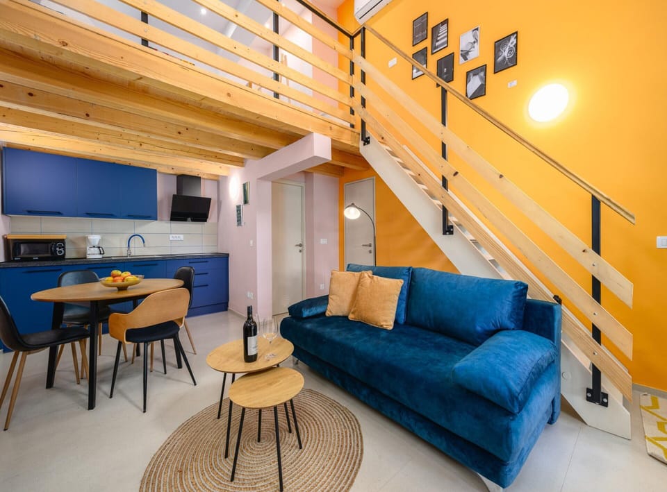 Apartment | Dining