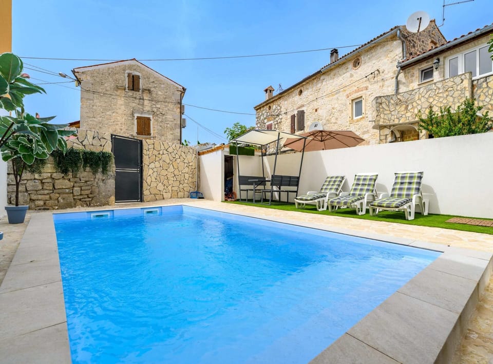 Apartment | Pool | Indoor pool, outdoor pool