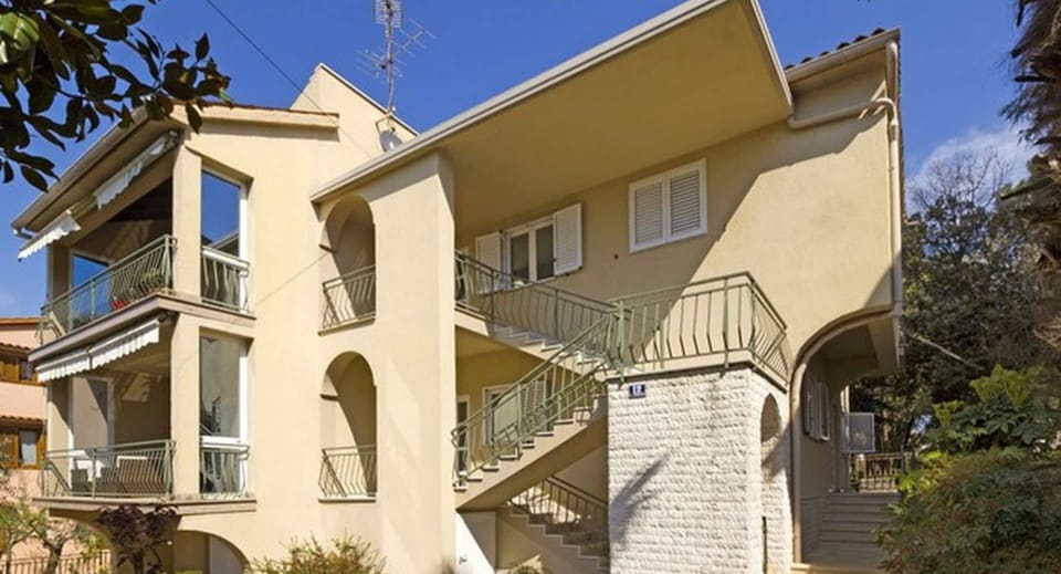 Apartment | Exterior
