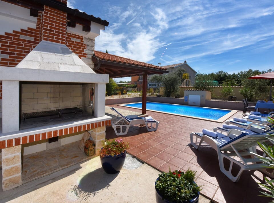 Villa | Balcony