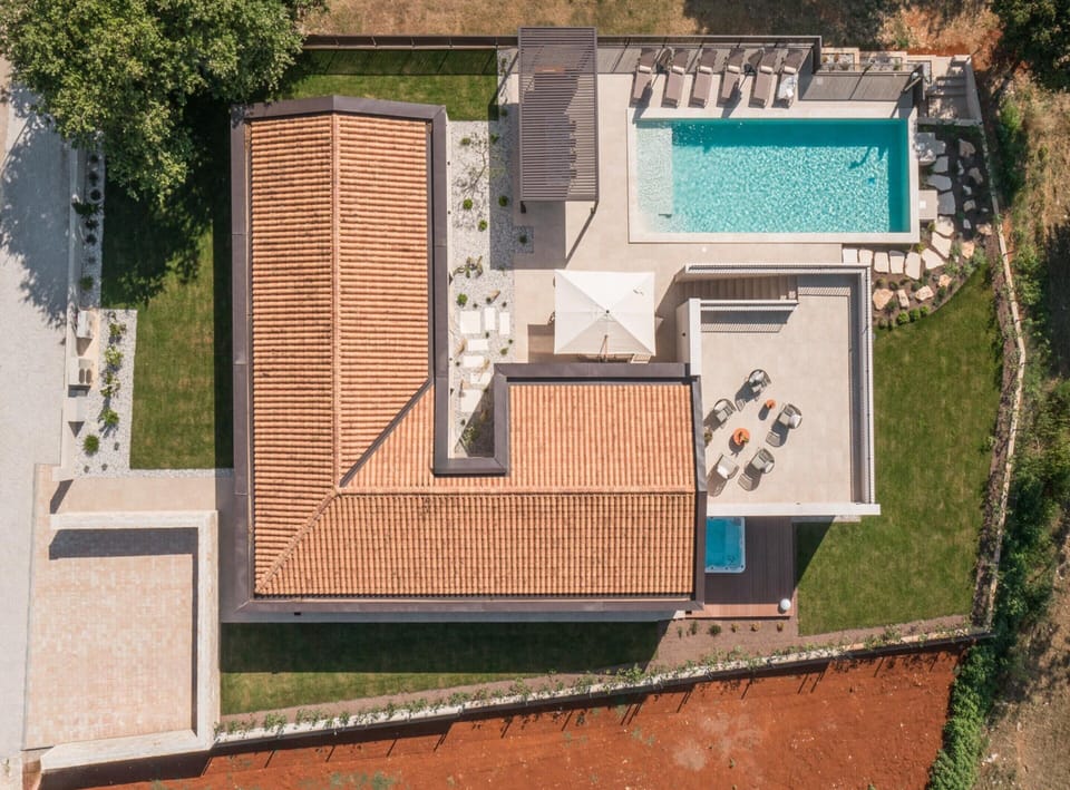 Villa | Exterior