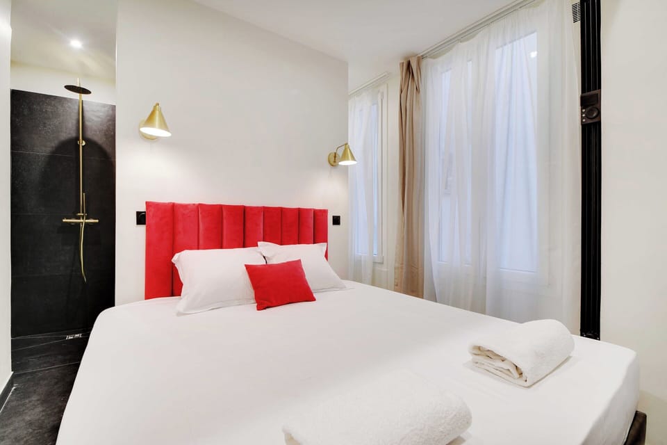Apartment | 2 bedrooms, laptop workspace, iron/ironing board, bed sheets