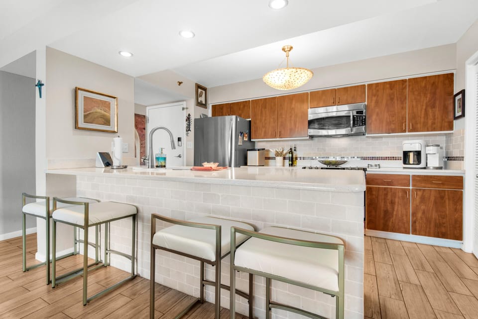 Condo, Multiple Beds (Tristan Towers unit 1D) | Private kitchen | Oven, toaster