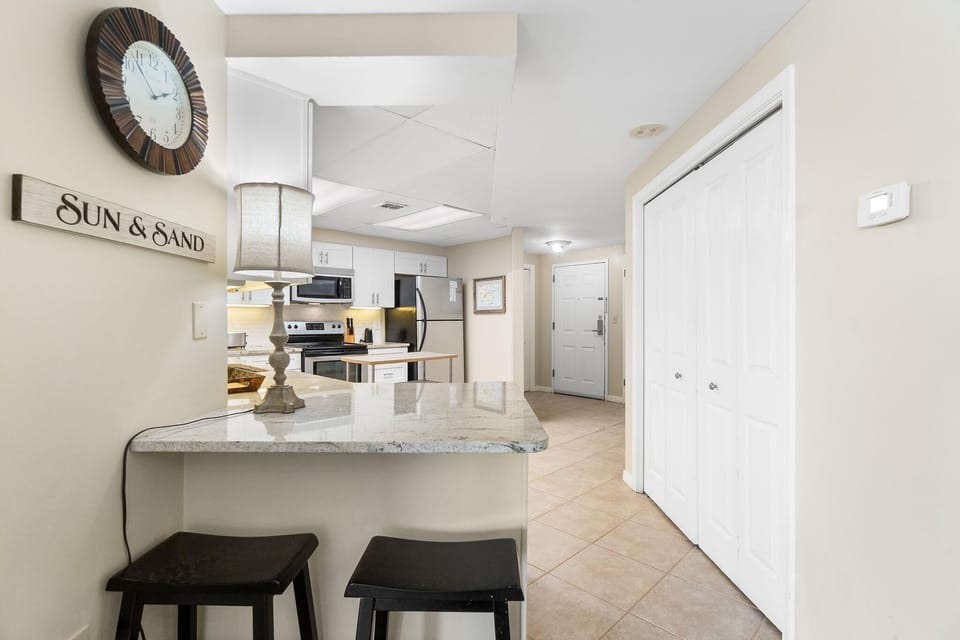 Condo, Multiple Beds (The Palms West 813) | Private kitchen | Paper towels