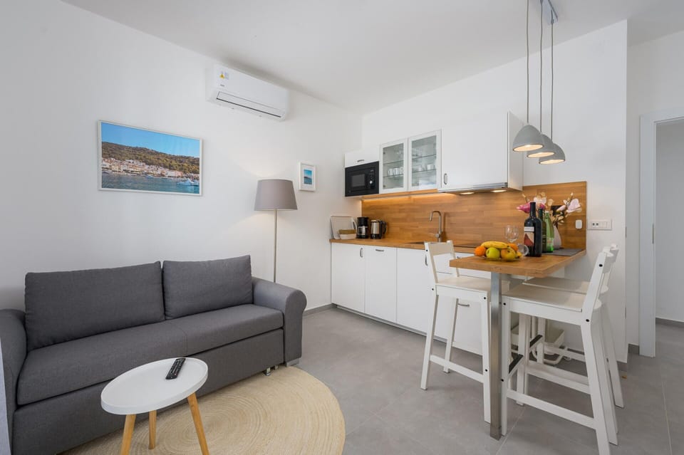 Apartment | Living room