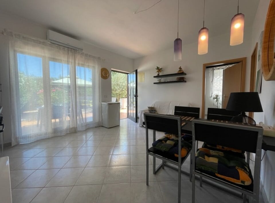 Apartment | Dining