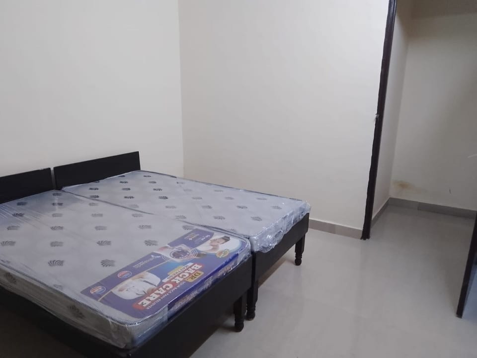 In-room safe, desk, laptop workspace, free WiFi
