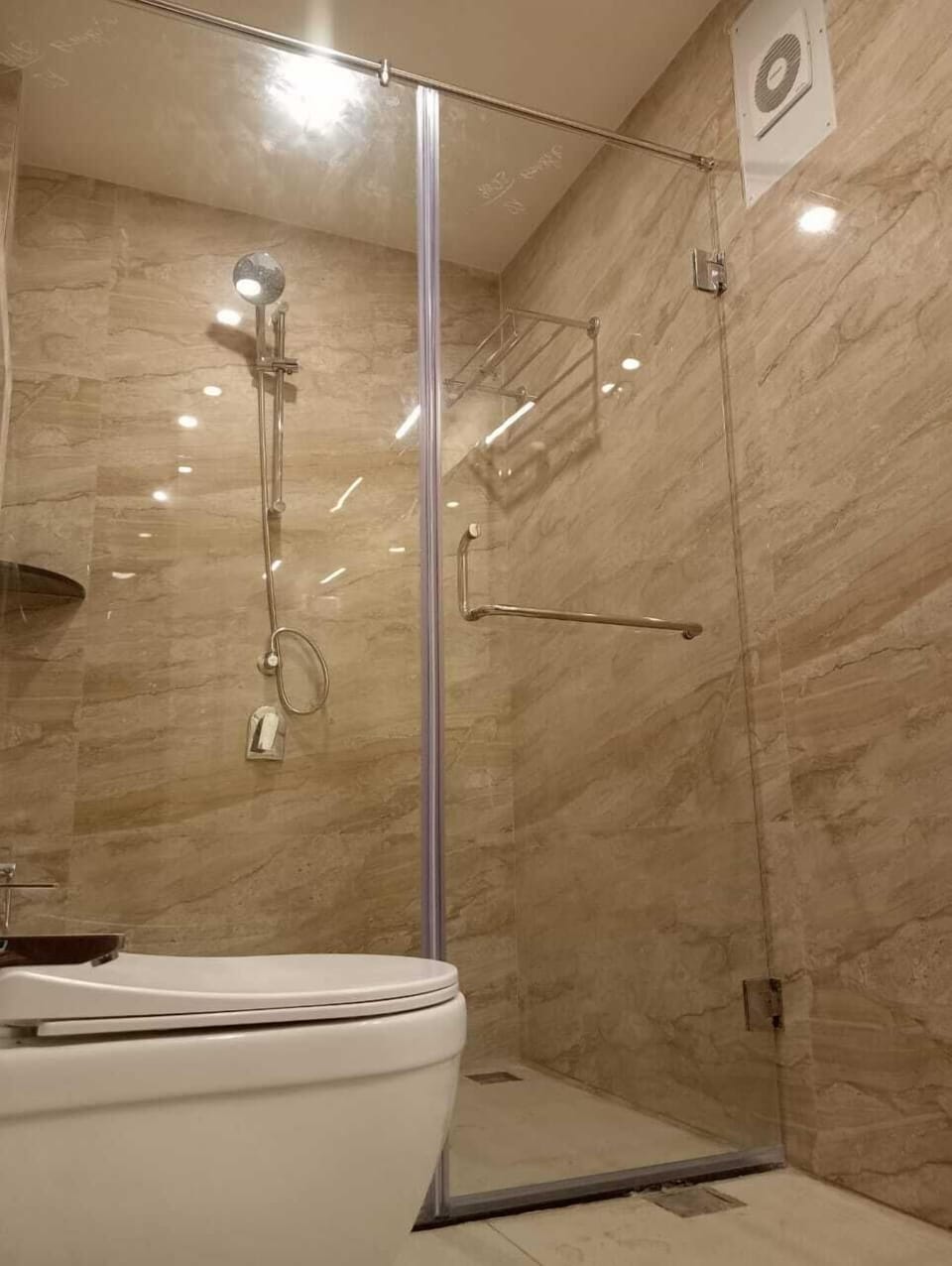 Deluxe Room, Balcony, Garden View | Bathroom