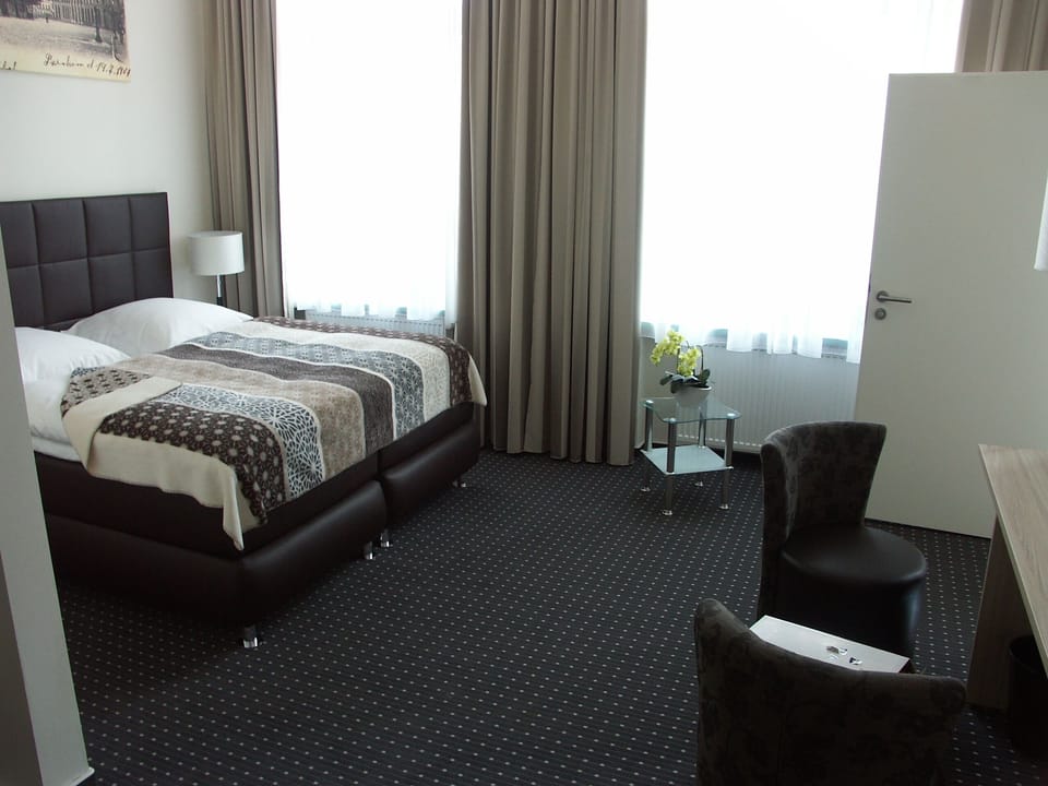 Superior Studio, 1 Bedroom, Non Smoking | Private kitchen