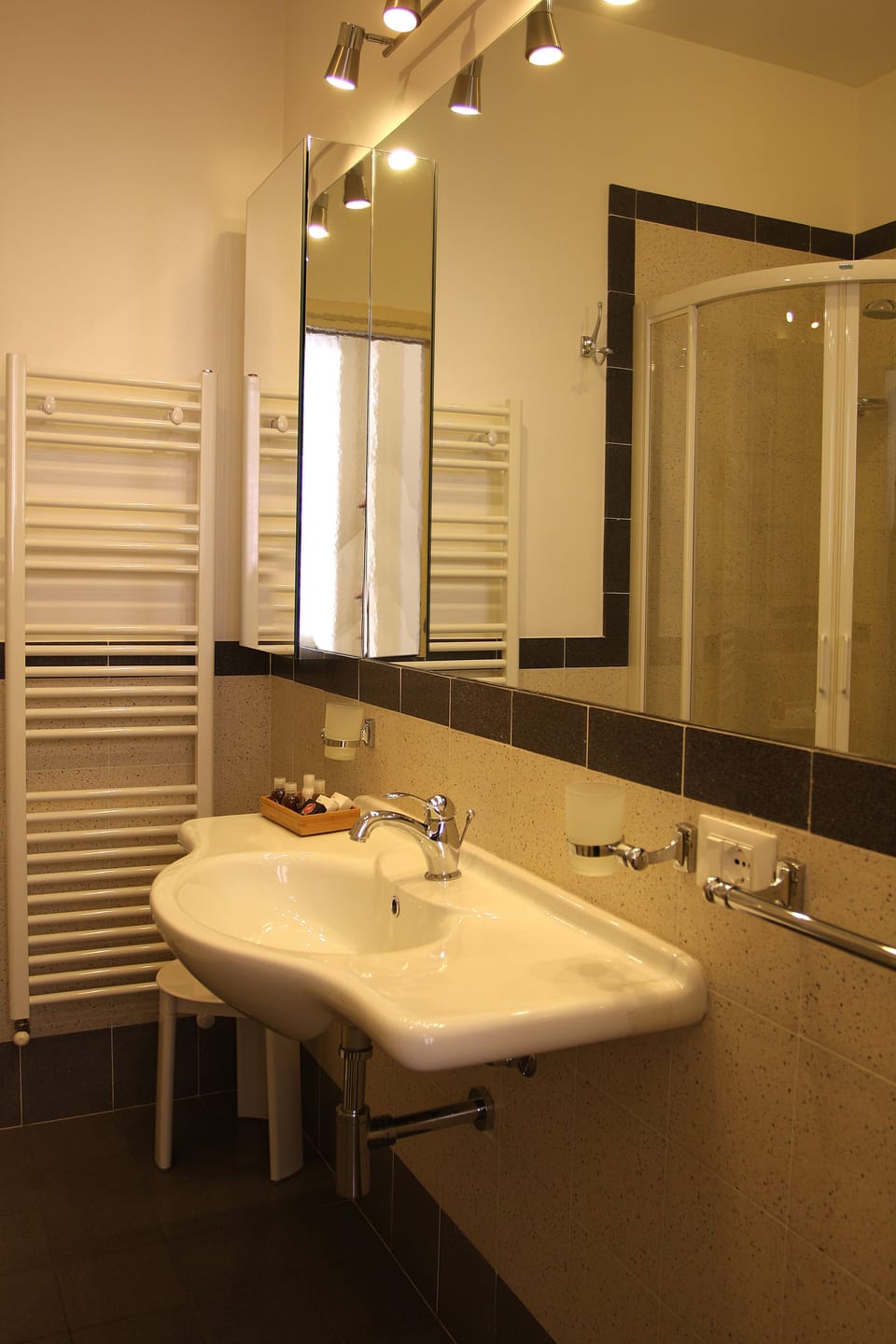 Double or Twin Room | Bathroom | Shower, free toiletries, hair dryer, slippers
