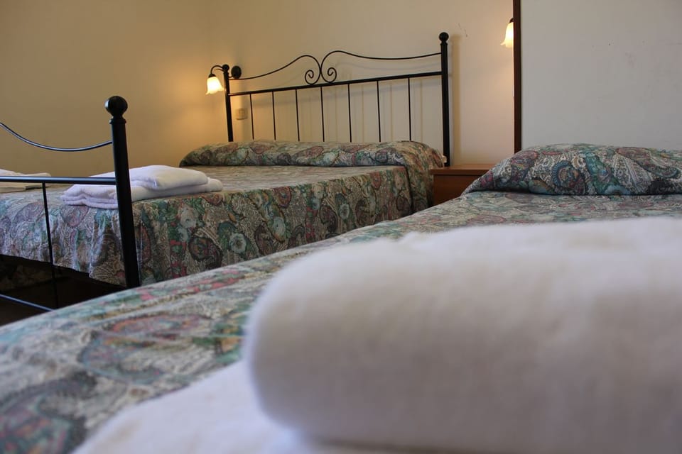 Desk, cribs/infant beds, free WiFi