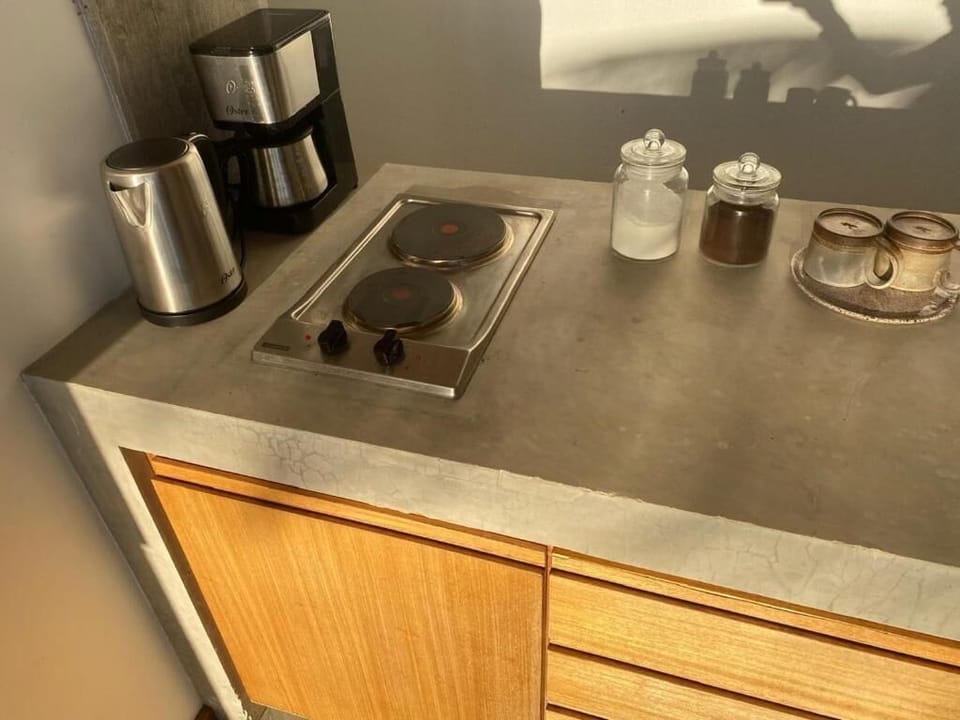 Deluxe Double Room, Sea View | Private kitchen
