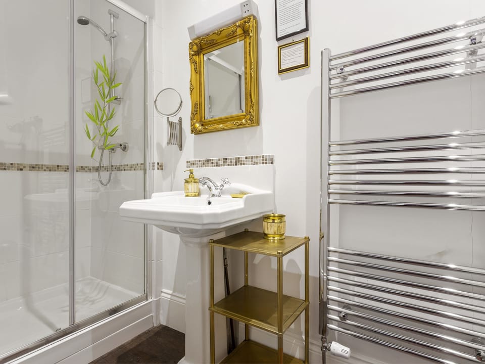 Classic Double Room, Ensuite | Premium bedding, down comforters, Tempur-Pedic beds, in-room safe