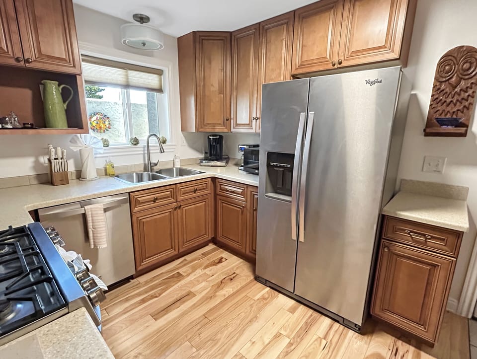 House, 3 Bedrooms | Private kitchen | Fridge, oven, coffee/tea maker, toaster
