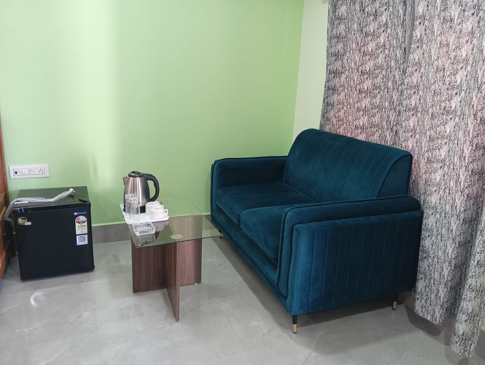 Comfort Double Room, 1 Bedroom, Garden View | Desk, WiFi (free)