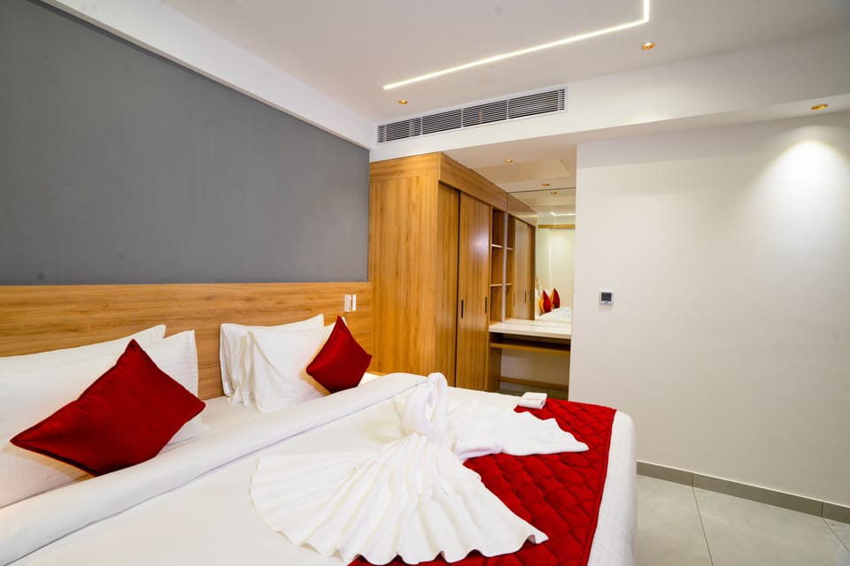 Superior Room | Premium bedding, desk, free WiFi