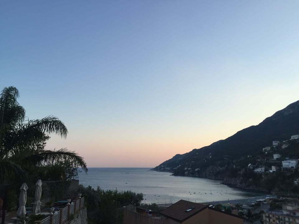 In-room safe, blackout drapes, free WiFi