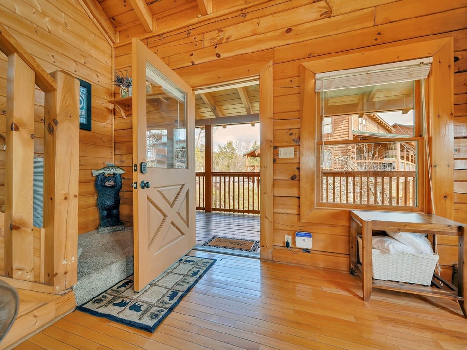 Cabin, 4 Bedrooms | Interior