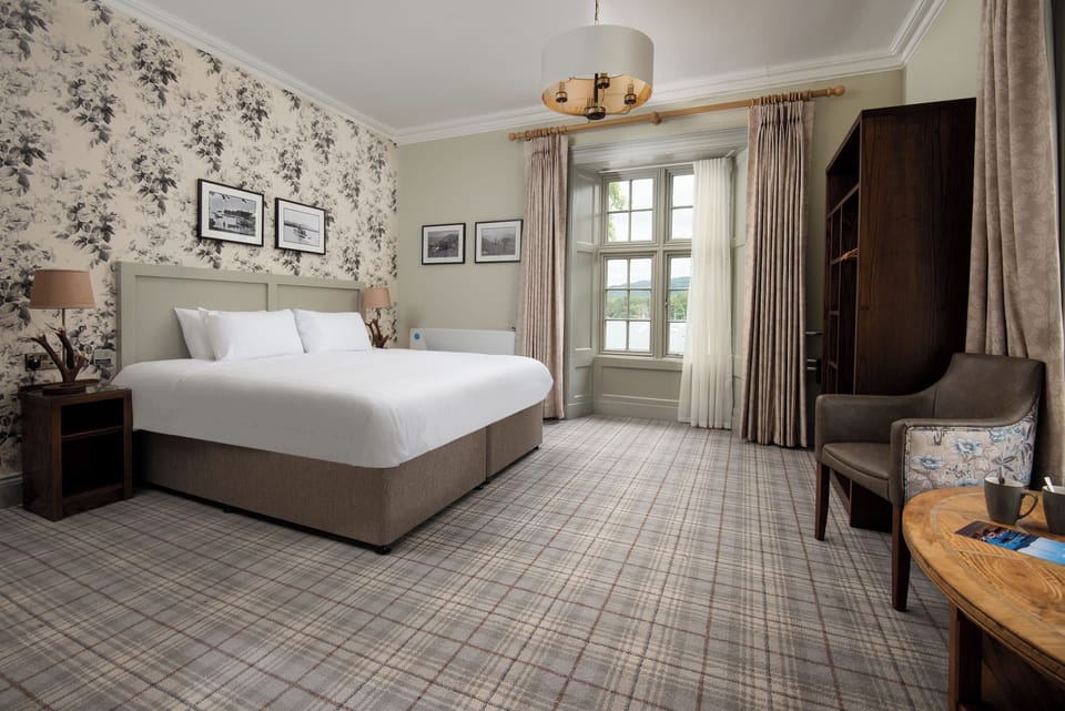 Superior Double or Twin Room, Lake View | In-room safe, desk, iron/ironing board, free WiFi