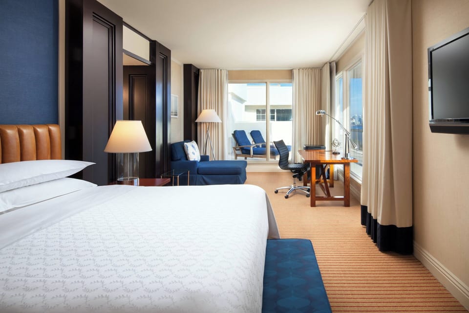 Executive Suite, 1 Bedroom (Bay Tower) | Premium bedding, down comforters, in-room safe, desk