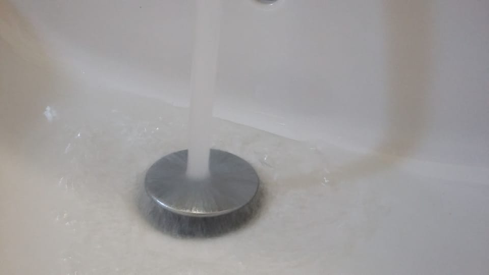 Triple Room | Bathroom | Shower, rainfall showerhead, hair dryer, bidet