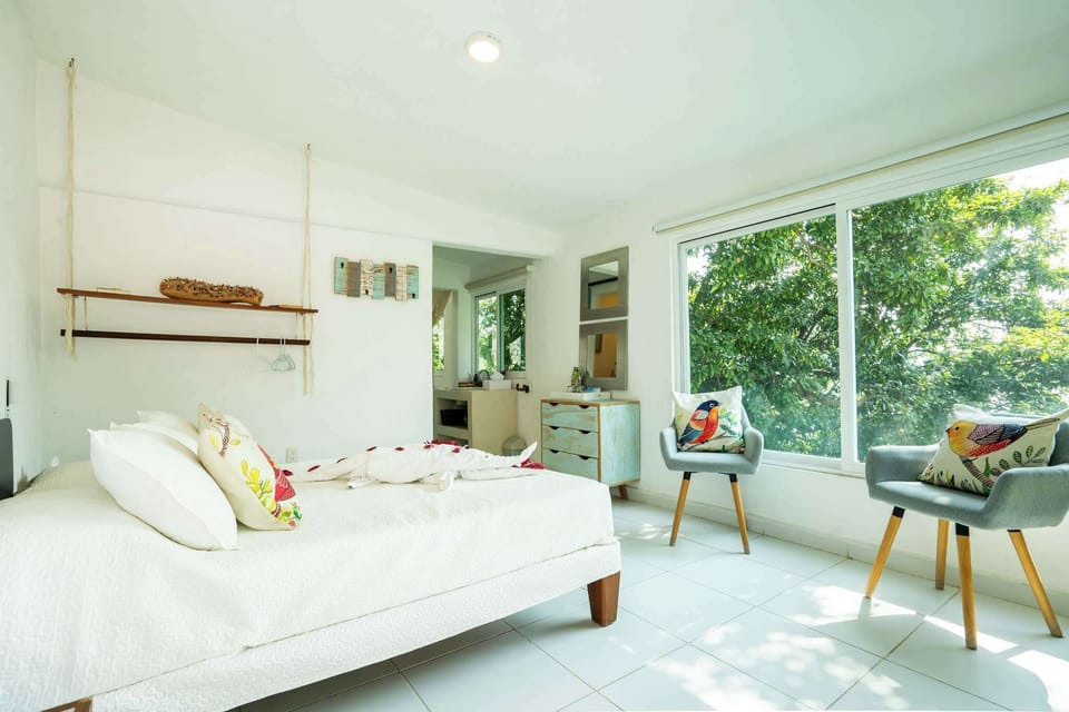 Luxury Cottage, Lake View | 4 bedrooms, WiFi (free)