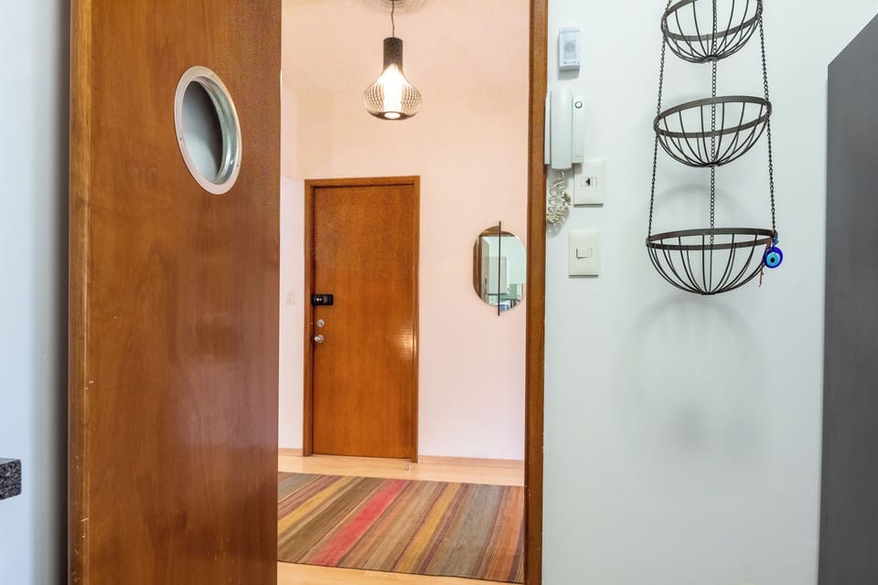 Deluxe Apartment, City View | Private kitchen | Electric kettle