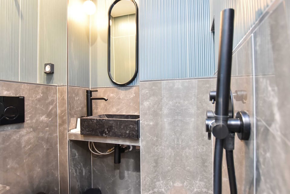 Apartment | Bathroom