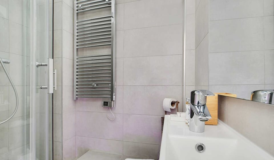 Apartment | Bathroom