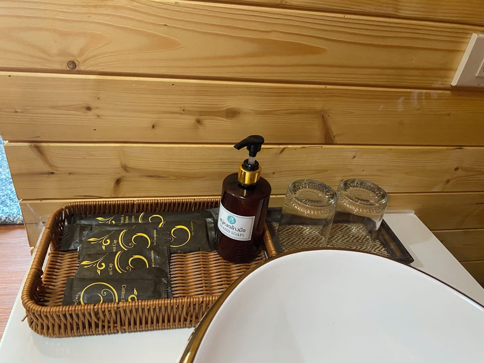 Bathroom amenities